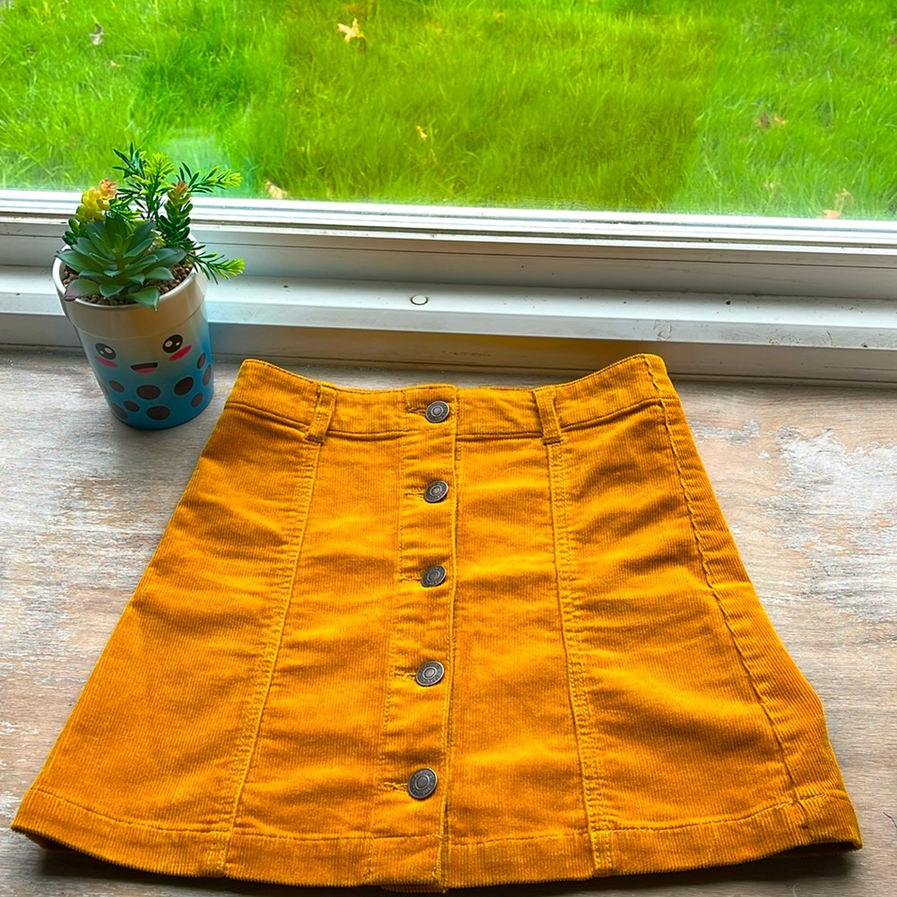 ❌SOLD❌Forever 21 skirt | corduroy mini